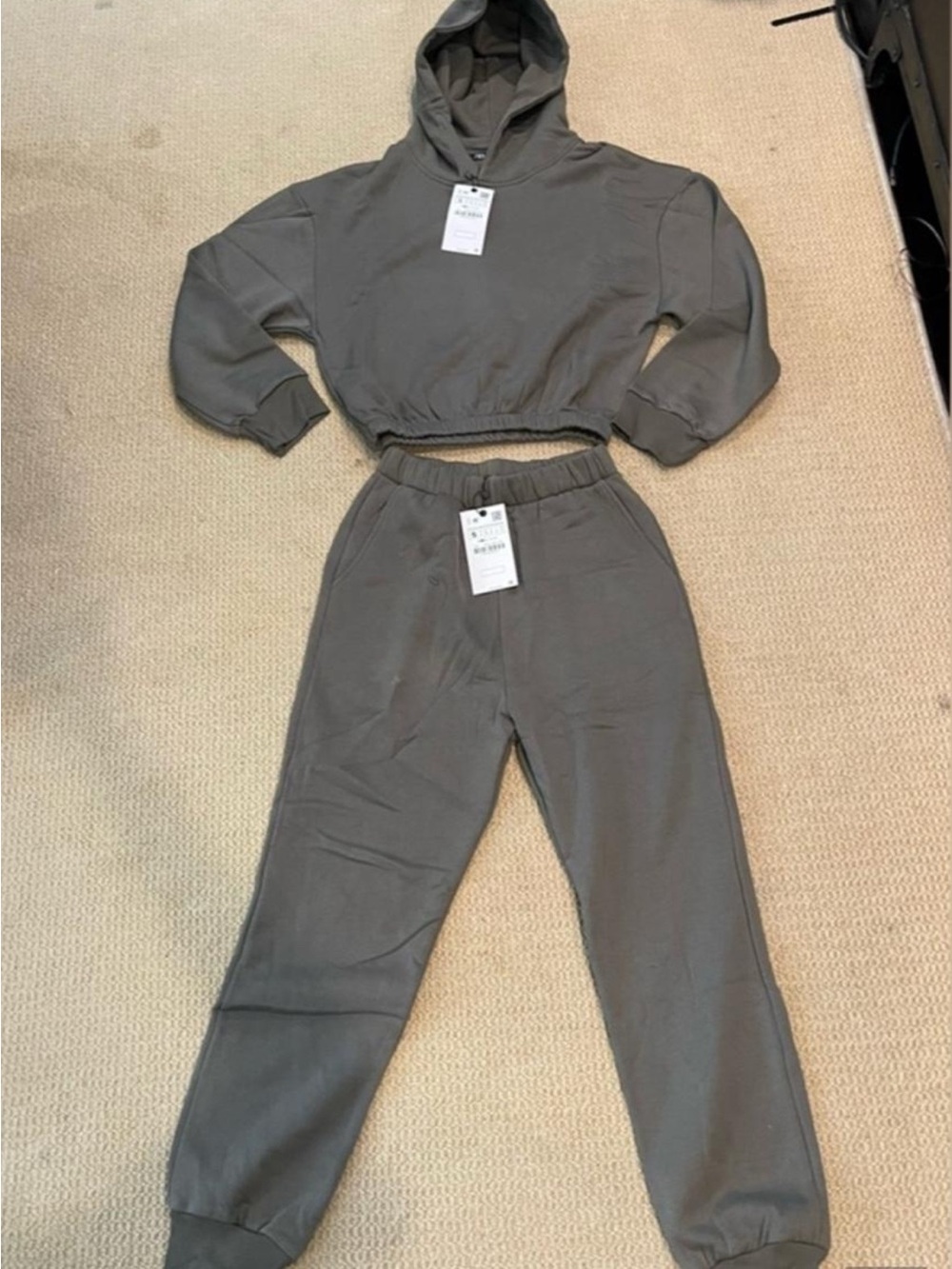 Zara Olive Green Cropped Hoodie & High-Waist Joggers Set Size S